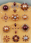 Prima Say It In Pearls - Brown and gold Fleur de Lis - L530877